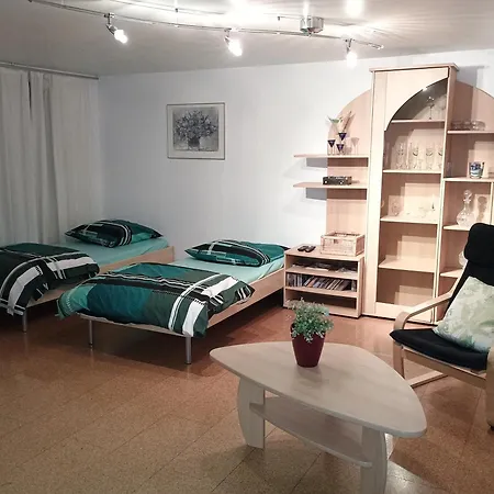 In Fuer 1 Bis 3 Person *